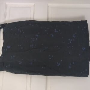Gorgeous Rena Rowan essentials 100% silk fully lined skirt size 6